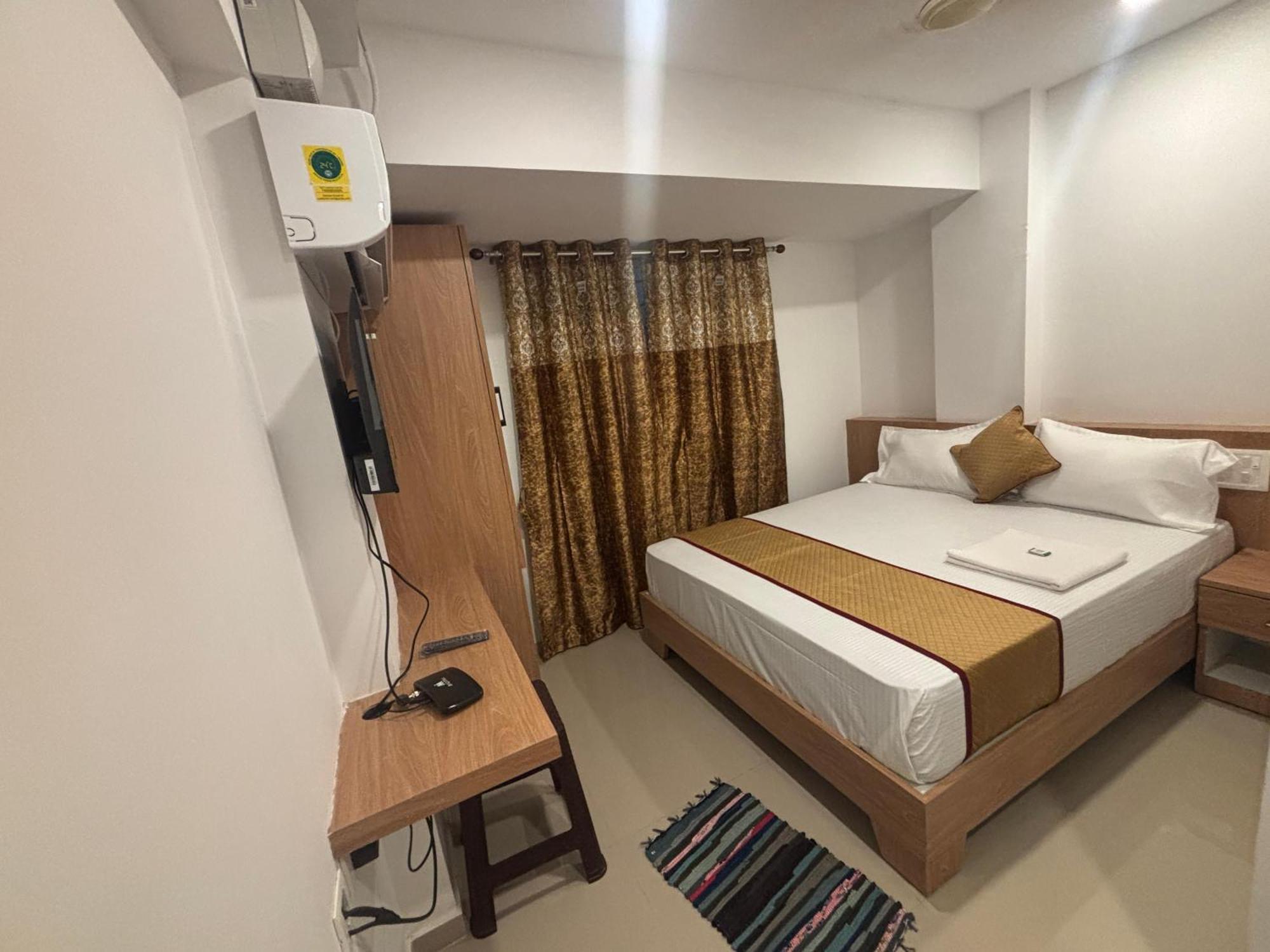 Classic Comfort Lodge Mangalore Exterior photo